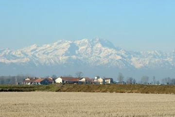 Granozzo con Monticello - Vista Alpi in lontananza